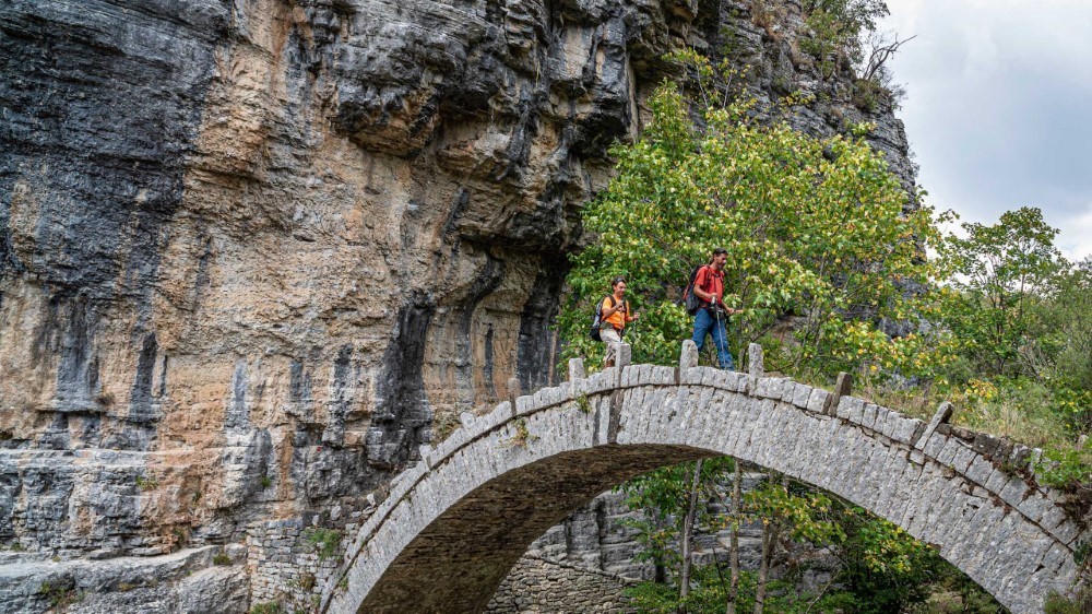 Wandern in Nordgriechenland - Griechenland Reise - auch für Alleinreisende, Singles & Freund/-innen (Bild: G Adventures)